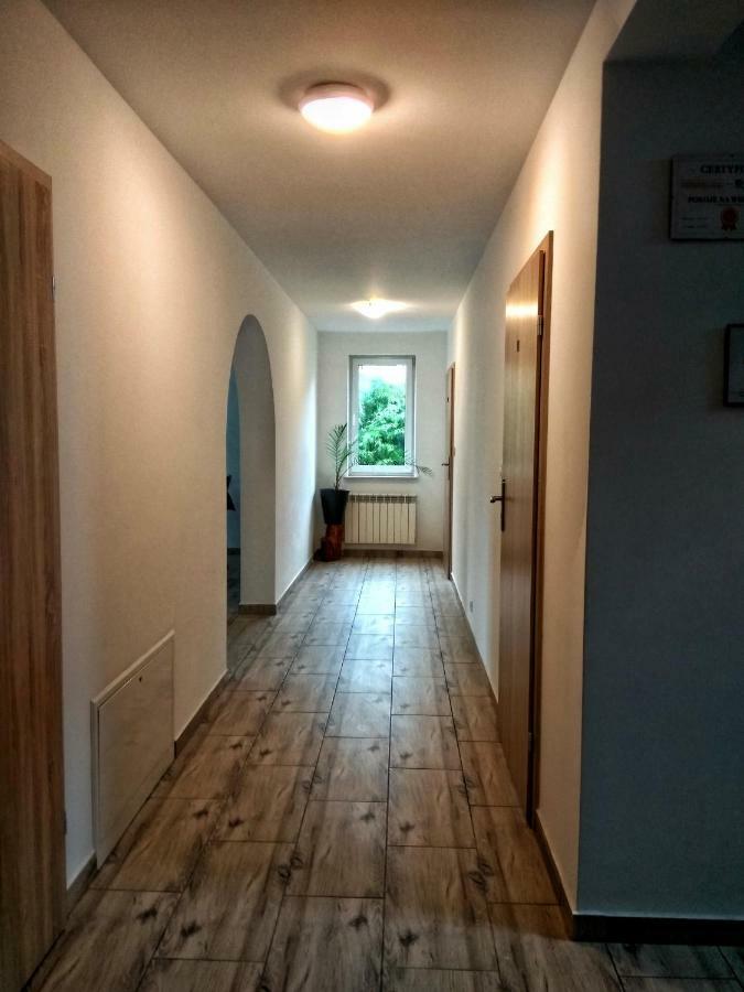 Pokoje Na Wiejskiej Nałęczów Buitenkant foto